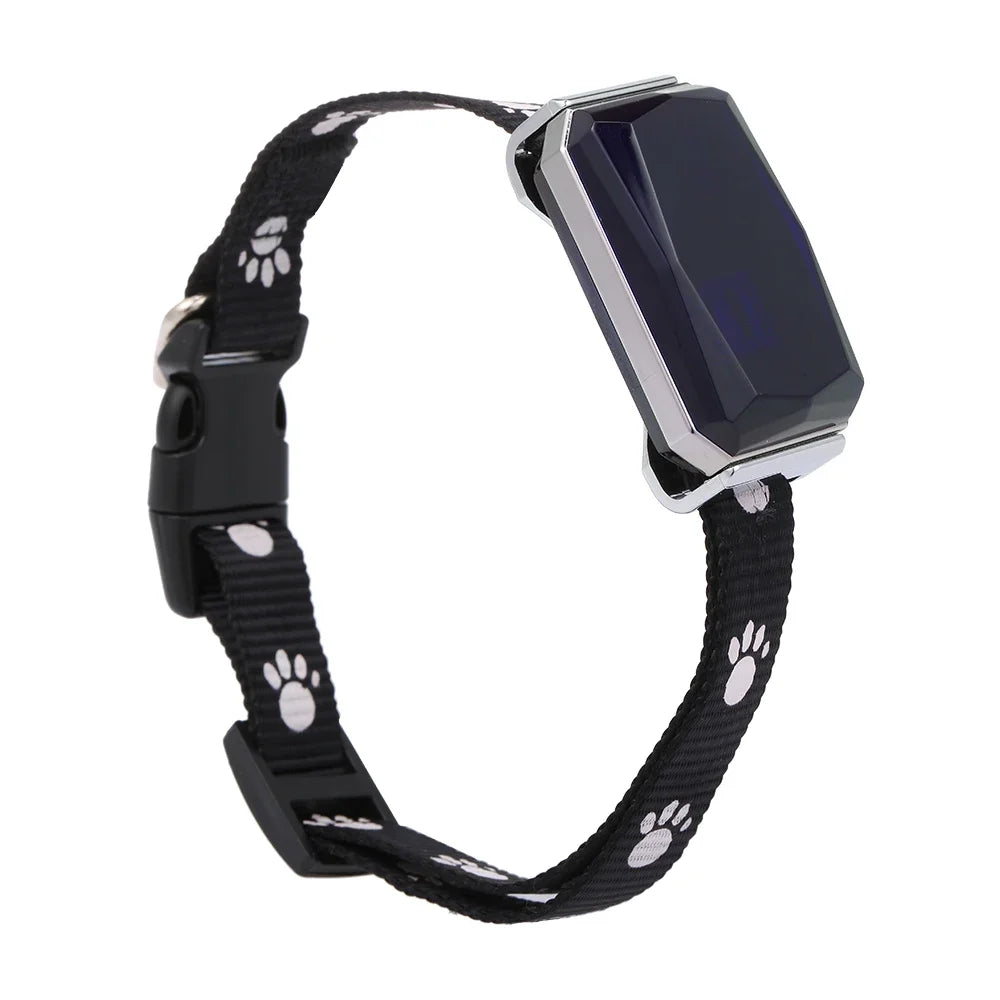Shopdroplo Waterproof Pet GPS Tracker – Real-Time Location, Adjustable Collar, Remote Control Locator for Cats & Dogs (GSM, AGPS)
